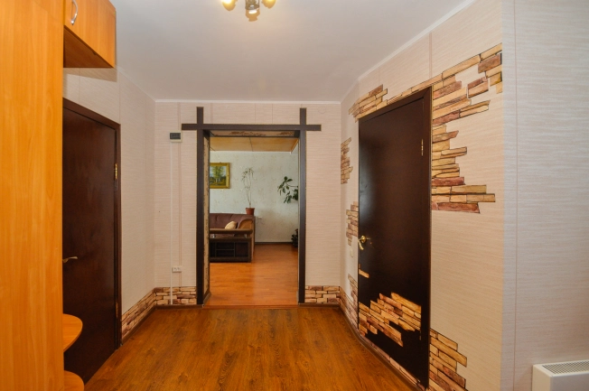 Купить дом в районе Калининский в Новосибирске. Вариант № 43514, 37, площадь -  квм, цена 11500000 рублей