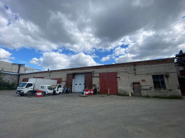 Купить коммерческую недвижимость в Новосибирске. Вариант № 3876797, 8, площадь -  квм, цена 480000000 рублей