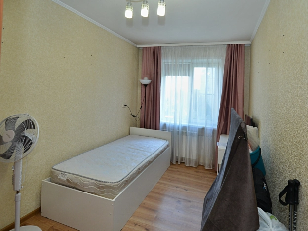 Купить четырехкомнатную квартиру в Новосибирской области. Вариант № 3881281, 7, площадь -  квм, цена 7500000 рублей