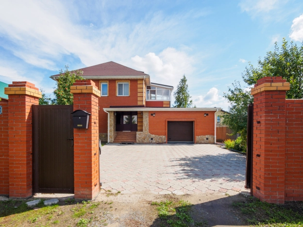 Купить дом в Микрорайоне Порт-Артур в Омске. Вариант № 2580432, 2, площадь -  квм, цена 20000000 рублей