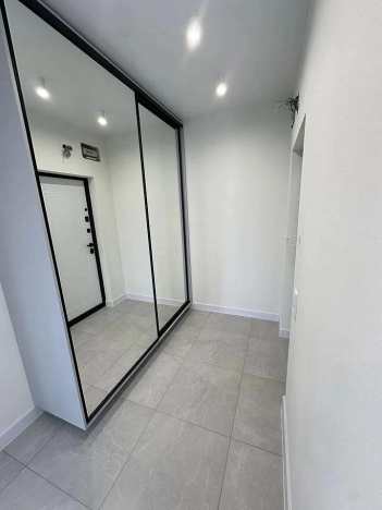 Купить двухкомнатную квартиру в районе Кировский в Ростове-на-Дону. Вариант № 38025, 11, площадь -  квм, цена 11900000 рублей