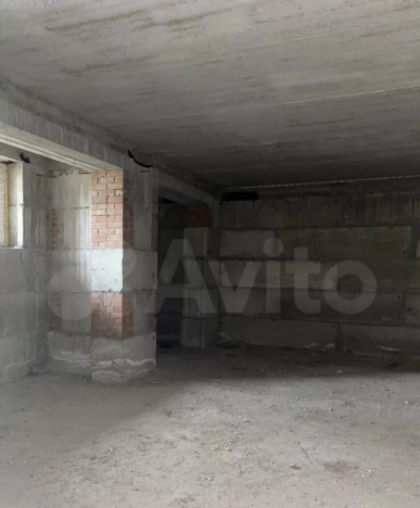 Купить коммерческую недвижимость в Элисте. Вариант № 39054, 1, площадь -  квм, цена 3300000 рублей