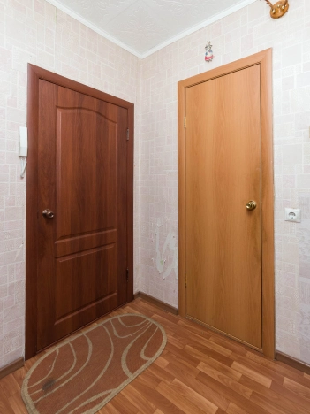 Купить однокомнатную квартиру в Микрорайоне 6-й, Тобольск в Тобольске. Вариант № 44394, 8, площадь -  квм, цена 2700000 рублей