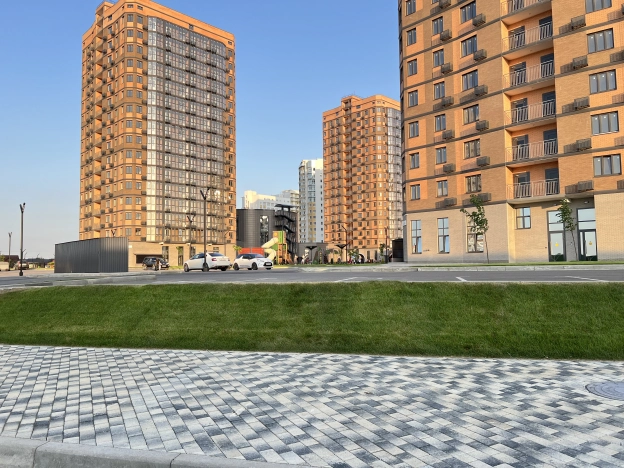 Купить квартиру в ЖК Зеленодар в Краснодаре. Вариант № 42456, 17, площадь - квм, цена 3850000.0000 рублей