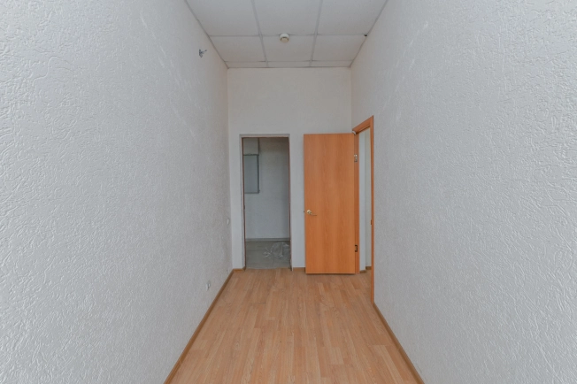 Снять коммерческую недвижимость в Таганроге. Вариант № 59893, 7, площадь -  квм, цена 100000 рублей