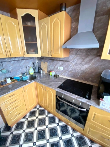 Купить квартиру в ЮАО в Москве. Вариант № 6663239, 4, площадь -  квм, цена 11700000 рублей