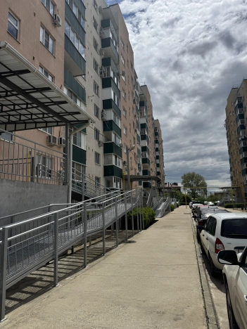 Купить однокомнатную квартиру на улице Войсковая в Краснодаре. Вариант № 39462, 10, площадь -  квм, цена 4120000 рублей