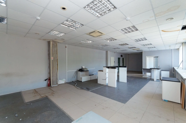 Купить коммерческую недвижимость свободного назначения в Тобольске. Вариант № 3900, 1, площадь -  квм, цена 16000000 рублей