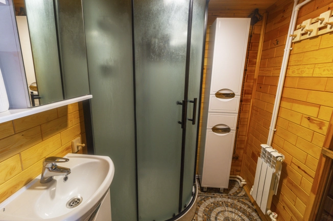 Купить дом в Омске. Вариант № 18181, 8, площадь -  квм, цена 4900000 рублей