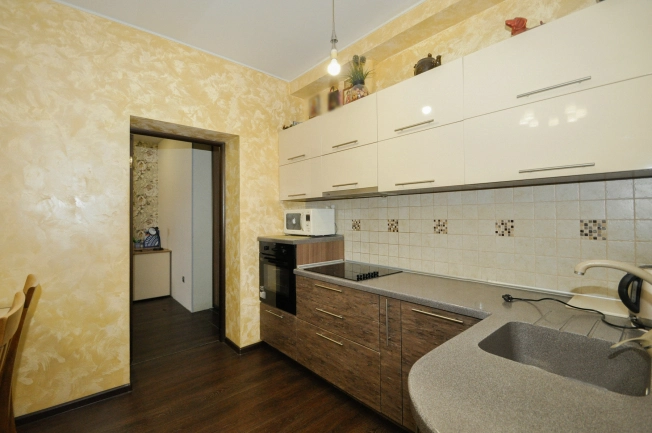 Купить двухкомнатную квартиру в районе Советский в Новосибирске. Вариант № 9427417, 9, площадь -  квм, цена 7300000 рублей