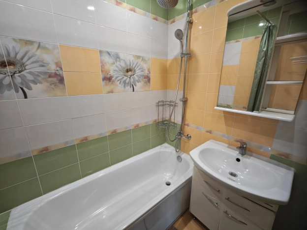 Купить квартиру на улице Верхняя Дуброва в Владимире. Вариант № 8142222, 17, площадь -  квм, цена 9200000 рублей