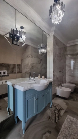 Купить трехкомнатную квартиру в Ростовской области. Вариант № 8760875, 23, площадь -  квм, цена 36500000 рублей