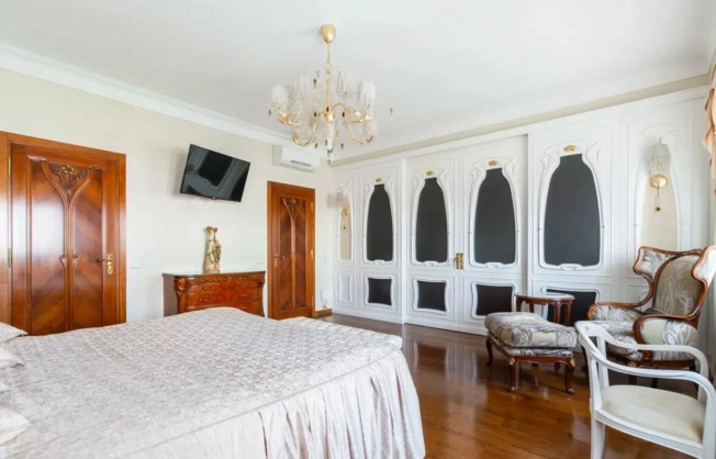 Купить квартиру в Москве. Вариант № 9222042, 3, площадь -  квм, цена 150000000 рублей