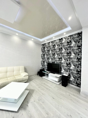 Купить дом в Южно-Сахалинске. Вариант № 2461659, 3, площадь -  квм, цена 24700000 рублей