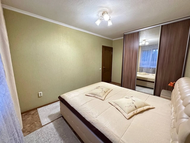 Купить трехкомнатную квартиру в Республике Татарстан (татарстан). Вариант № 27982, 5, площадь -  квм, цена 5800000 рублей