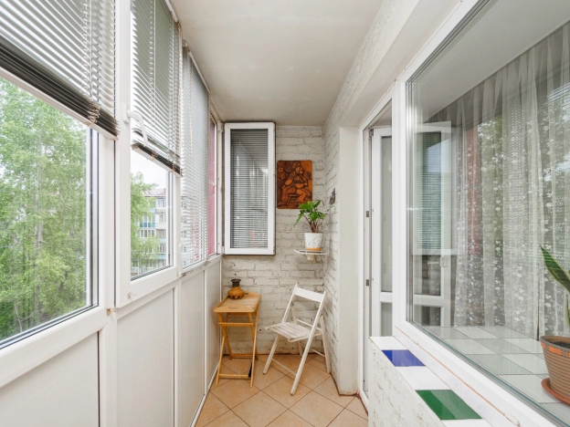 Купить квартиру в Омске. Вариант № 41581, 4, площадь -  квм, цена 5990000 рублей