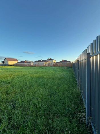 Купить земельный участок в Ленинградской области. Вариант № 7608104, 1, площадь -  квм, цена 2850000 рублей