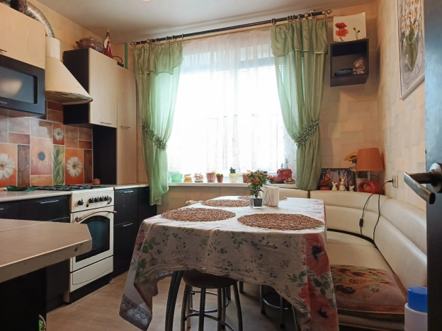 Купить квартиру в Вологодской области. Вариант № 5270049, 0, площадь -  квм, цена 6200000 рублей