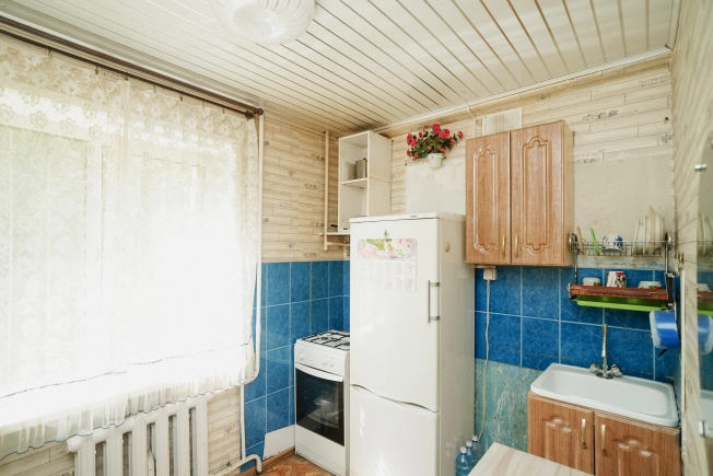 Купить однокомнатную квартиру в Омске. Вариант № 52748, 4, площадь -  квм, цена 3049000 рублей