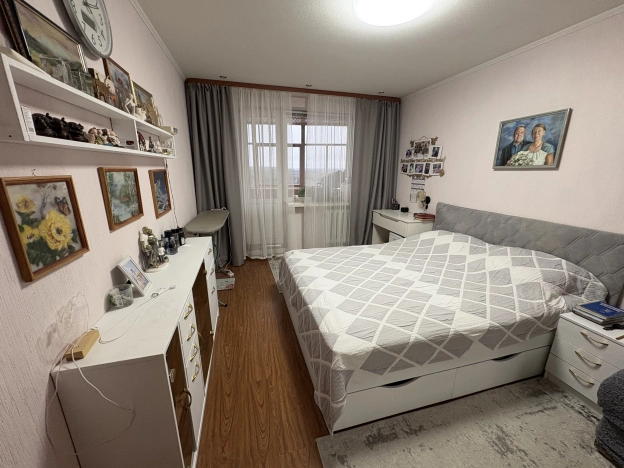 Купить многокомнатную квартиру в Архангельской области. Вариант № 8588001, 8, площадь -  квм, цена 6200000 рублей