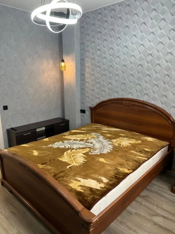 Купить квартиру в Москве. Вариант № 8430705, 7, площадь -  квм, цена 21000000 рублей