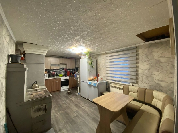 Купить дом в Новосибирске. Вариант № 2980770, 19, площадь -  квм, цена 4700000 рублей