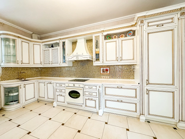 Купить дом на улице Пролетарская в Республике Адыгея (адыгея). Вариант № 4820, 0, площадь -  квм, цена 15300000 рублей