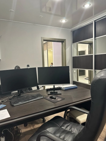 Купить четырехкомнатную квартиру в Волгограде. Вариант № 9500138, 14, площадь -  квм, цена 10200000 рублей