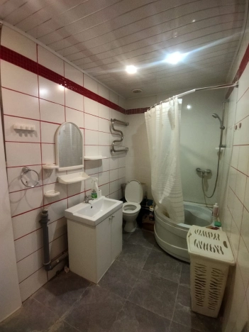 Купить однокомнатную квартиру на улице Строительный проезд в Москве. Вариант № 10384517, 6, площадь -  квм, цена 7500000 рублей