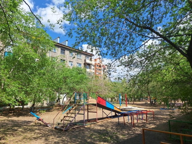 Купить квартиру на улице Георгия Костина в Чите. Вариант № 58443, 38, площадь -  квм, цена 6500000 рублей