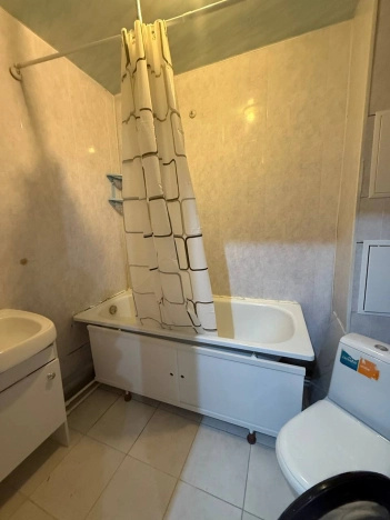 Купить однокомнатную квартиру на улице Староандреевская в Московской области. Вариант № 9874218, 8, площадь -  квм, цена 5400000 рублей