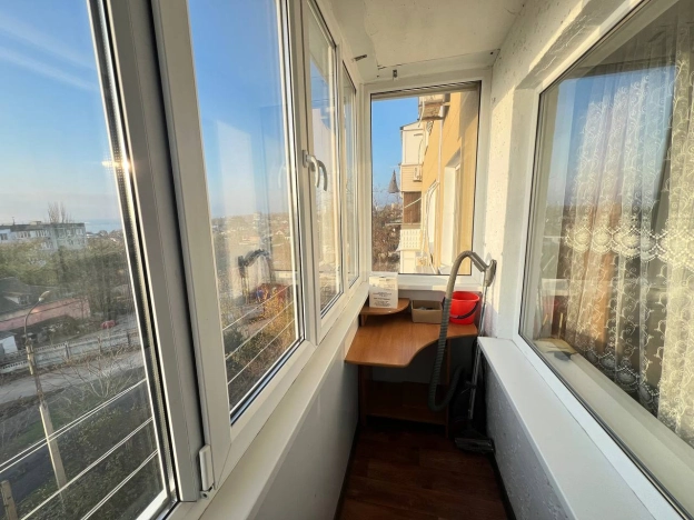 Снять квартиру в Керчи. Вариант № 10140734, 4, площадь -  квм, цена 17000 рублей