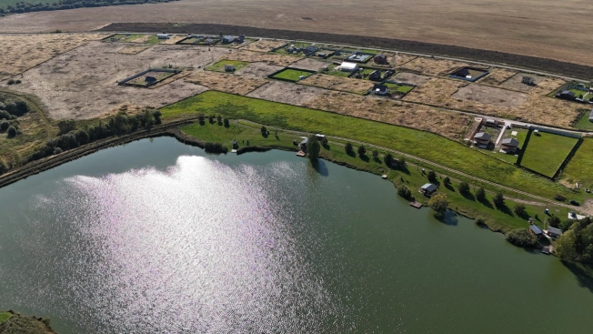 Купить земельный участок в Ярославской области. Вариант № 21033, 8, площадь -  квм, цена 4000000 рублей