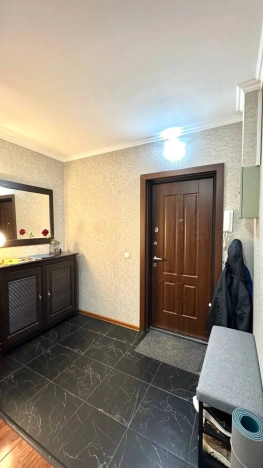 Купить трехкомнатную квартиру в Южно-Сахалинске. Вариант № 48536, 10, площадь -  квм, цена 13900000 рублей