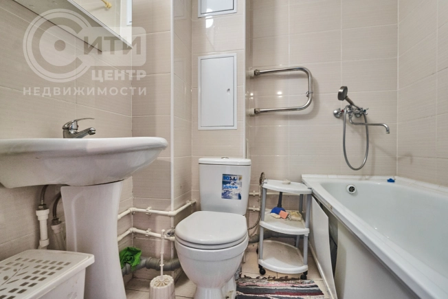 Купить однокомнатную квартиру в районе Советский в Воронеже. Вариант № 3982143, 5, площадь -  квм, цена 3200000 рублей