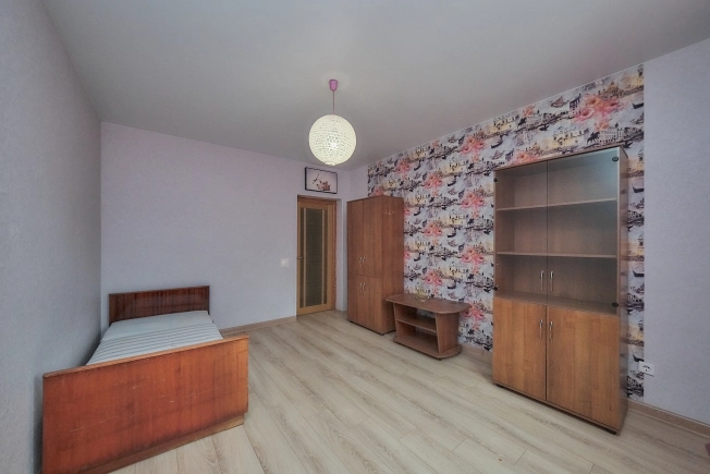 Купить четырехкомнатную квартиру в Рязани. Вариант № 8156308, 3, площадь -  квм, цена 9570000 рублей