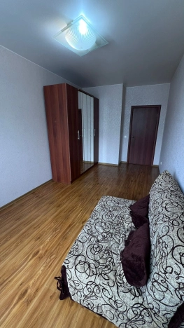 Купить однокомнатную квартиру на улице имени 40-летия Победы в Краснодаре. Вариант № 3903001, 3, площадь -  квм, цена 4800000 рублей