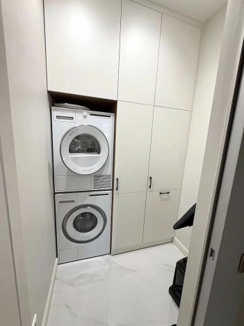 Купить трехкомнатную квартиру в районе Московский в Санкт-Петербурге. Вариант № 33988, 28, площадь -  квм, цена 64990000 рублей