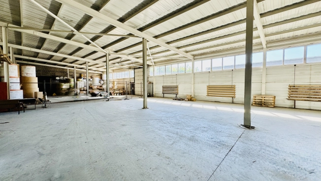 Снять коммерческую недвижимость в Новосибирске. Вариант № 2954131, 1, площадь - квм, цена 225000 рублей