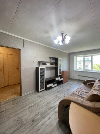 Купить однокомнатную квартиру в Приморском крае. Вариант № 60361, 8, площадь -  квм, цена 4100000 рублей