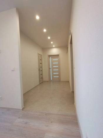 Купить трехкомнатную квартиру в Новосибирской области. Вариант № 8035709, 1, площадь -  квм, цена 8724000 рублей