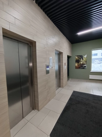 Купить двухкомнатную квартиру в Новосибирской области. Вариант № 9900500, 9, площадь -  квм, цена 5000000 рублей