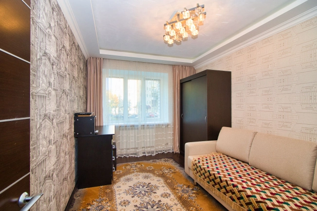 Купить трехкомнатную квартиру на вторичке в районе Октябрьский в Владимире. Вариант № 6160458, 6, площадь -  квм, цена 13300000 рублей