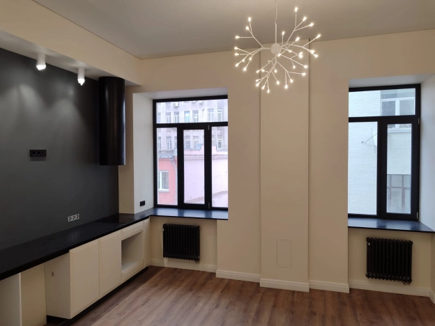 Купить квартиру на вторичке в районе Тверской в Москве. Вариант № 26898, 0, площадь -  квм, цена 26750000 рублей