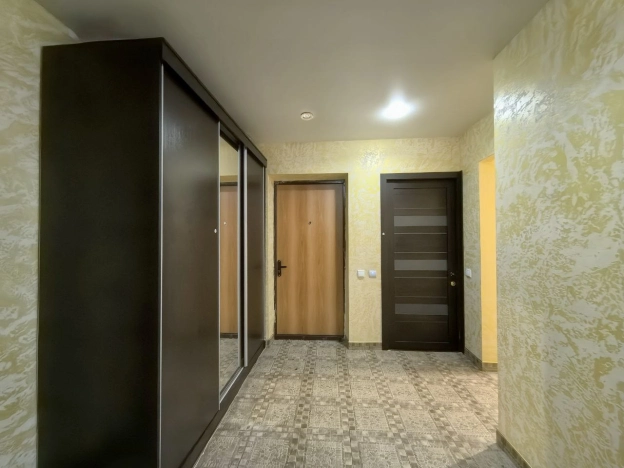 Купить квартиру на улице проспект Гагарина в Смоленске. Вариант № 8010084, 18, площадь -  квм, цена 7400000 рублей