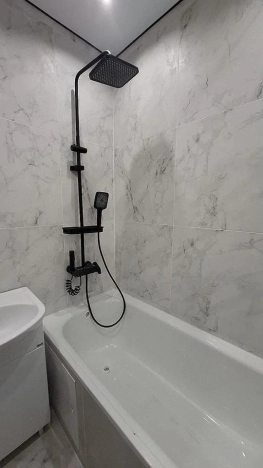 Купить однокомнатную квартиру на улице 70-летия Победы в Волгограде. Вариант № 6764953, 14, площадь -  квм, цена 3890000 рублей