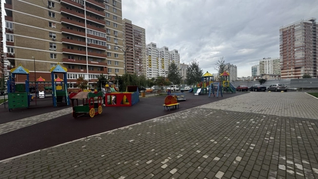 Купить квартиру на улице проспект имени писателя Знаменского в Краснодаре. Вариант № 16645, 19, площадь - квм, цена 5790000.0000 рублей