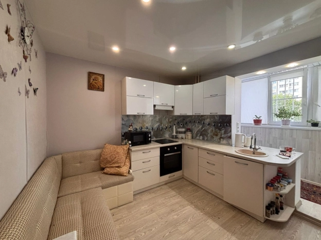 Купить квартиру на улице Гидростроителей в Краснодаре. Вариант № 5277922, 4, площадь -  квм, цена 6800000 рублей