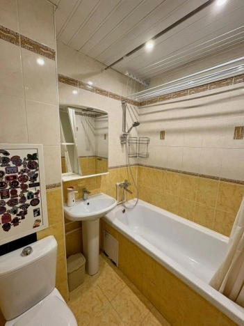 Купить квартиру в Москве. Вариант № 10429741, 18, площадь -  квм, цена 15000000 рублей