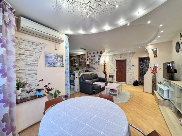 Купить квартиру в Москве. Вариант № 8463148, 14, площадь -  квм, цена 27990000 рублей